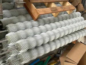 wave-shaped brush roller