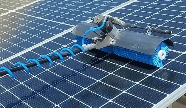 solar panel cleaning